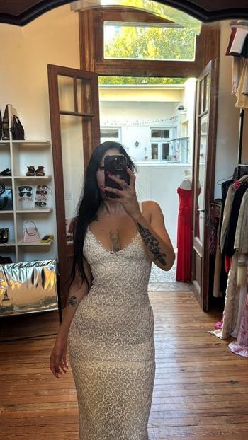 Merli, 26  female escort, New York City